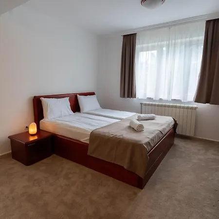 Divski Hotel 4*